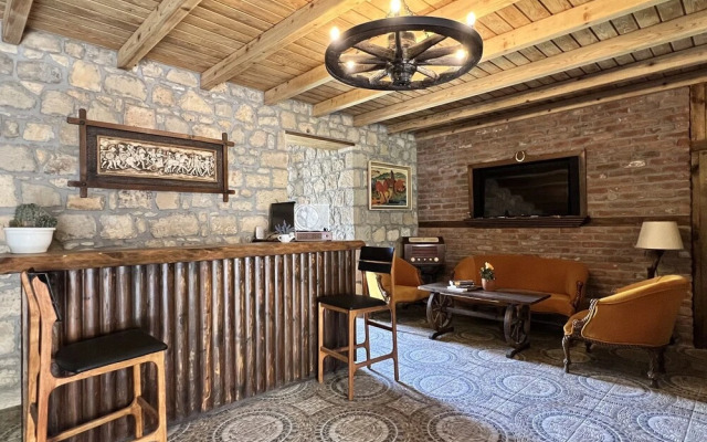 PluVia Boutique Hotel