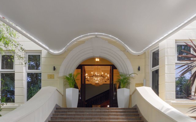 Holiday Inn Johannesburg Sunnyside Park by IHG