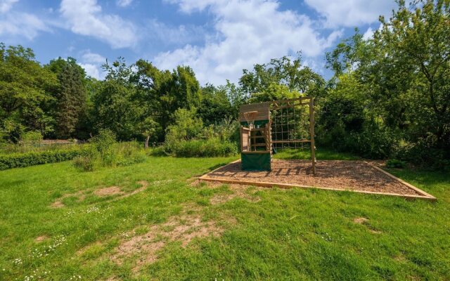 Cosy Holiday Home in Modave With Garden