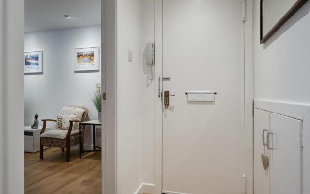 Stepping Stone Apartment