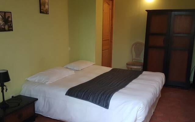 L'Alcove Hotel Restaurant