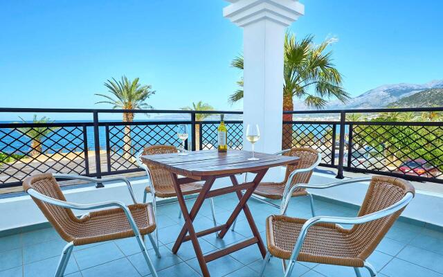 Maistrali Sea View Apartments
