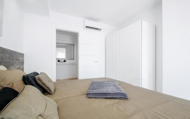 Gorgeous 170 Sq.M. Penthouse with Sea View Terraces