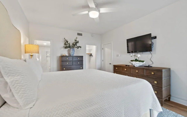 Shipwatch Riverside E104