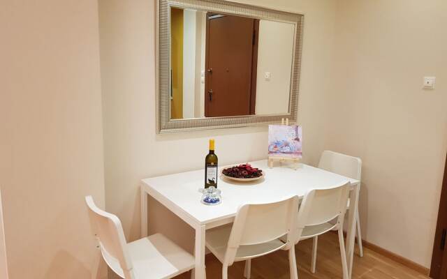 Stylish Urban Apartment