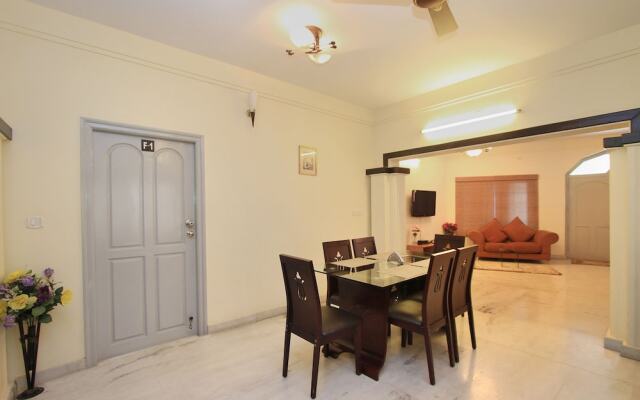 OYO 10022 Hotel Oak Castle