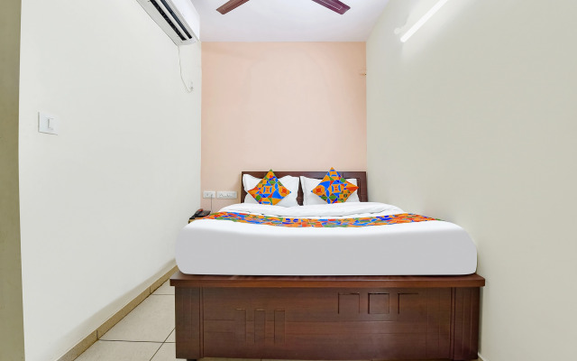 Fabhotel Vishwa