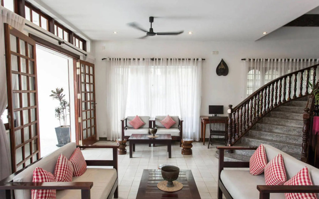 Apsara Centrepole Hotel