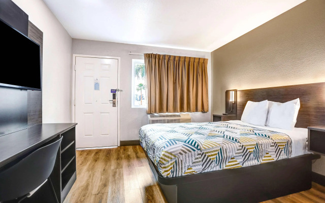 Motel 6 San Bernardino, CA - South