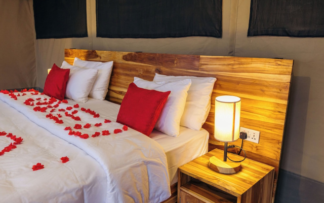 The African Kongoni Serengeti Safari Camp