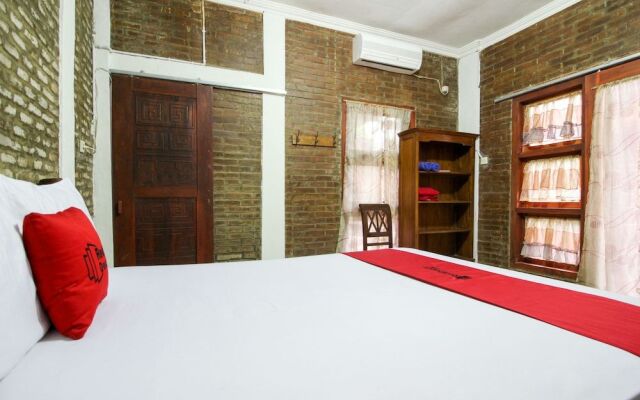 RedDoorz near Rumah Sakit Wirosaban