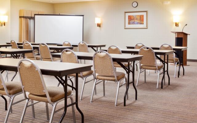 Holiday Inn Express Hotel & Suites Austell - Powder Springs, an IHG Hotel