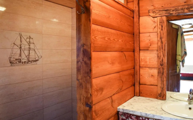 Cozy Holiday Home, Junoszyno