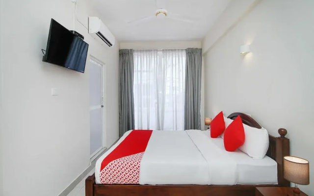 OYO 233 The Lion Pub & Hotel