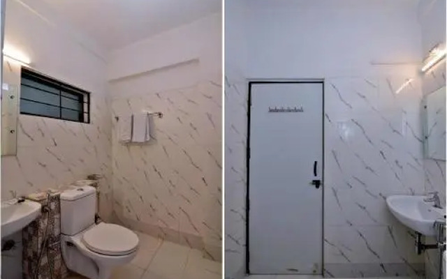 Hotel Majestic Deluxe Lodging by OYO Rooms