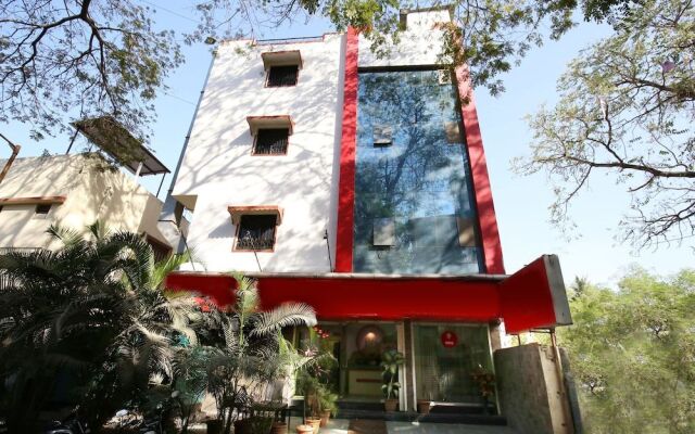 OYO 11548 Hotel Mrunal Palace