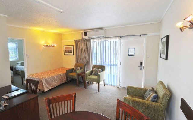 The Parnell Hotel & Conference Centre