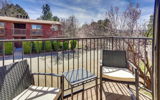 1 Mi to Museum: Pet-friendly Prescott Condo