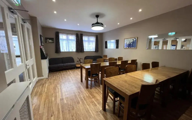 The Commongate Hotel
