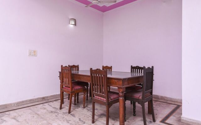 OYO 15625 Royal logix