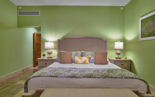 Luxury Beachfront Condo w Ocean View A-201