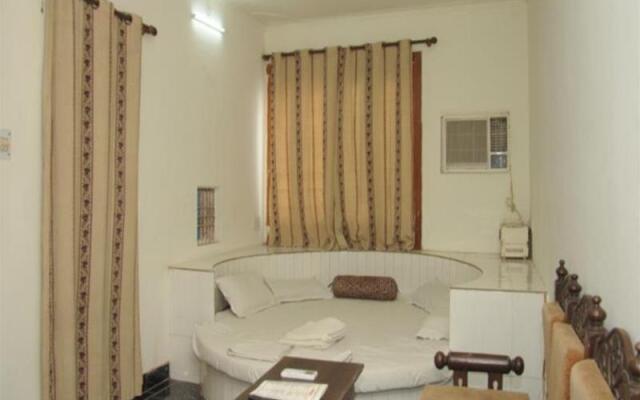 Hotel Sai Palace
