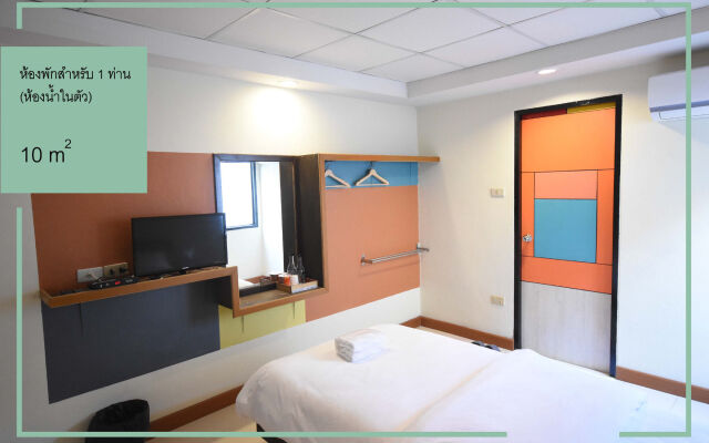 ROOM at PRACHACHUEN