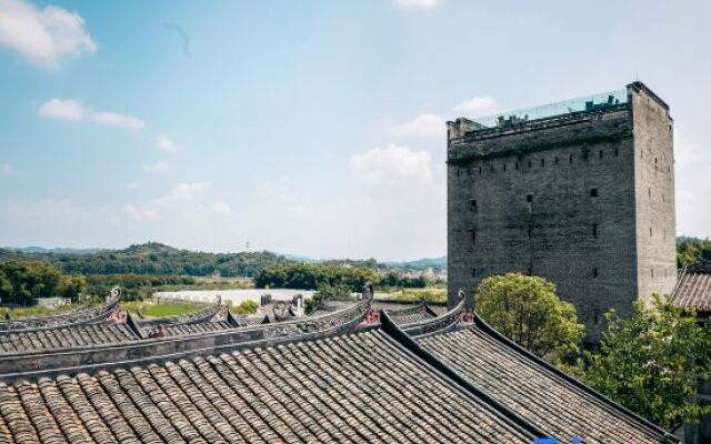 Deng Stone House Pastoral Resort
