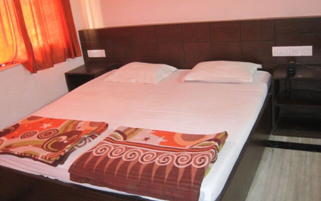 Hotel Arya Palace