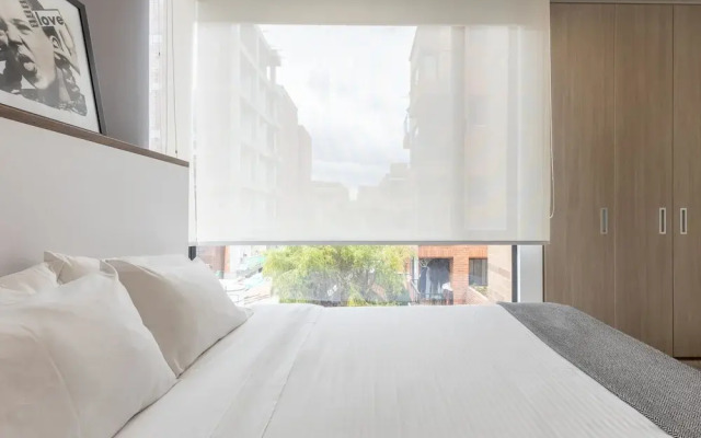 w Splendid Loft in Santa Ana