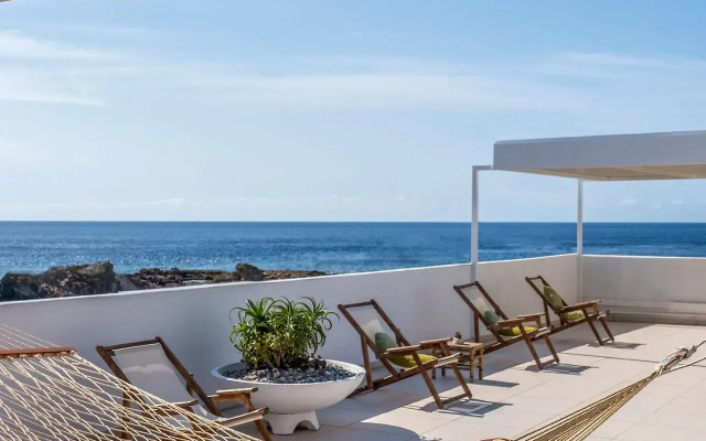 Aris Hotel