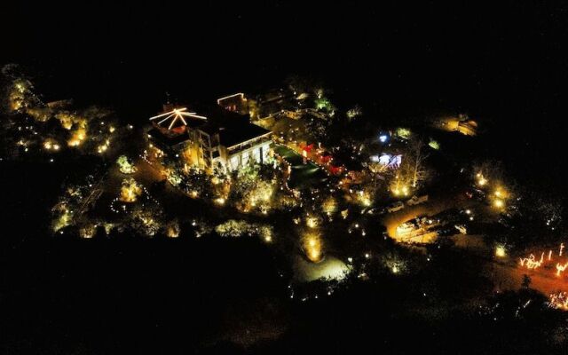 The Earth House Resort
