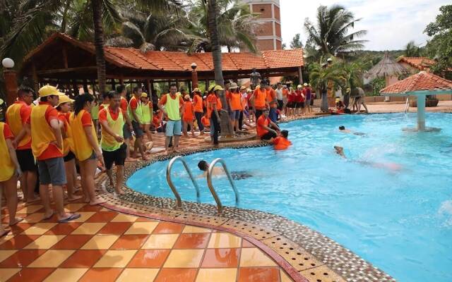 Kega Lighthouse Resort