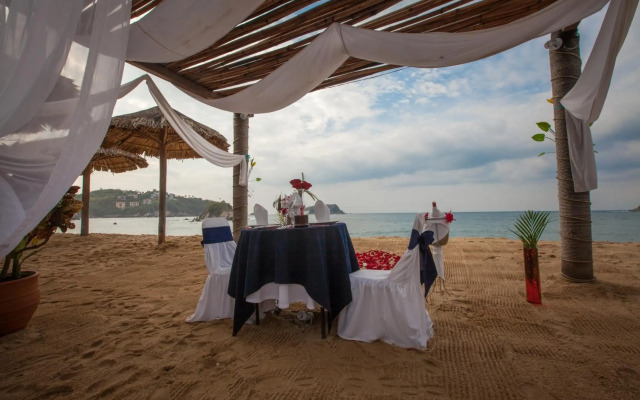 Park Royal Beach Huatulco – All Inclusive