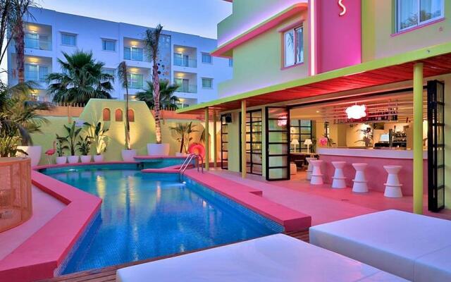 Tropicana Coast Suites