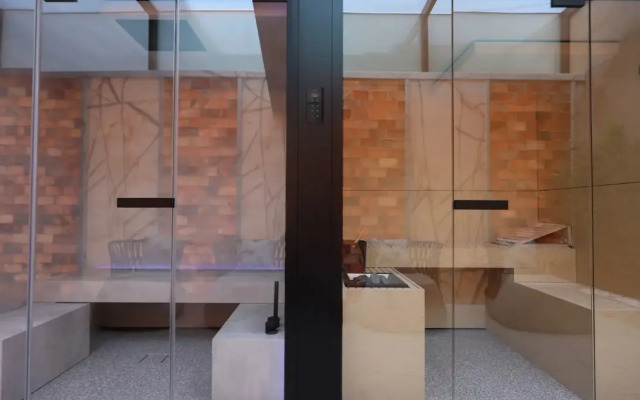 The Crown Boutique Hotel & SPA