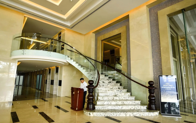The Mira Central Park Hotel