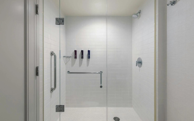Renaissance® Boston Seaport District