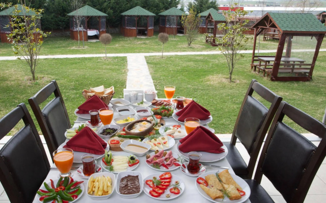 Bon Hotel City & Resort