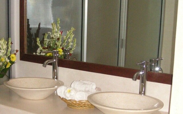 Imaj Private Villas