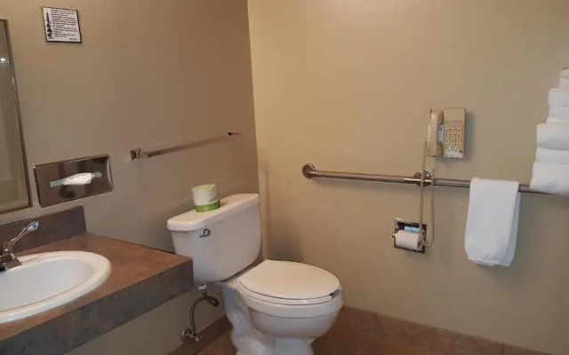 Super 8 Pincher Creek AB