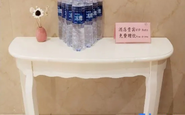 Vienna 3 Best Hotel (Luoyang Municipal Government High Speed Railway Station) – Guest Rooms – Luoyang