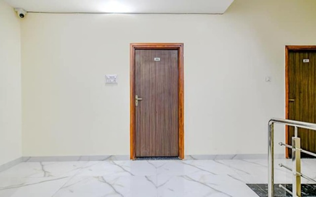 Fabhotel Dr Greens