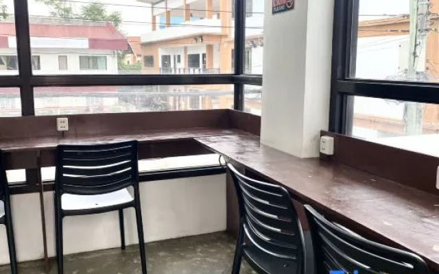 Super OYO 495 The Pocket Hotel