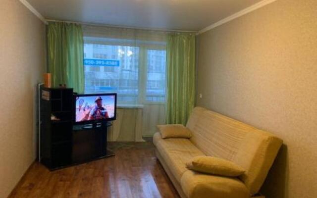 Apartment on Spartaka, 24