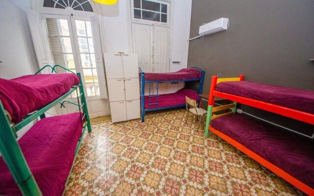 Hostel Alvear
