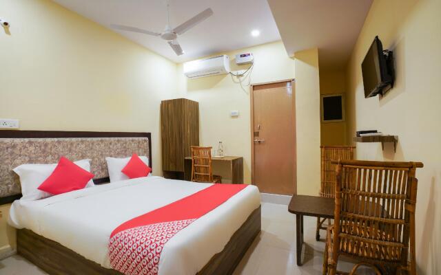 OYO 63371 R Square Stay