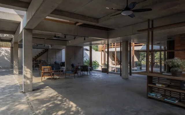 Hachi Homestay & Spa