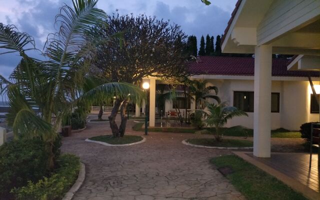 New Travel Beach Resort