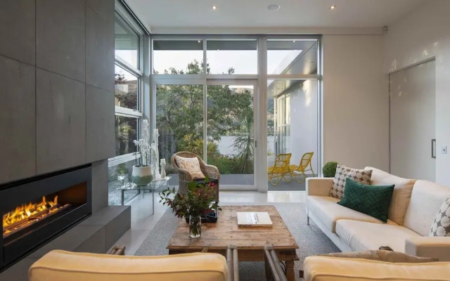 Supreme Lakefront Luxury Villa